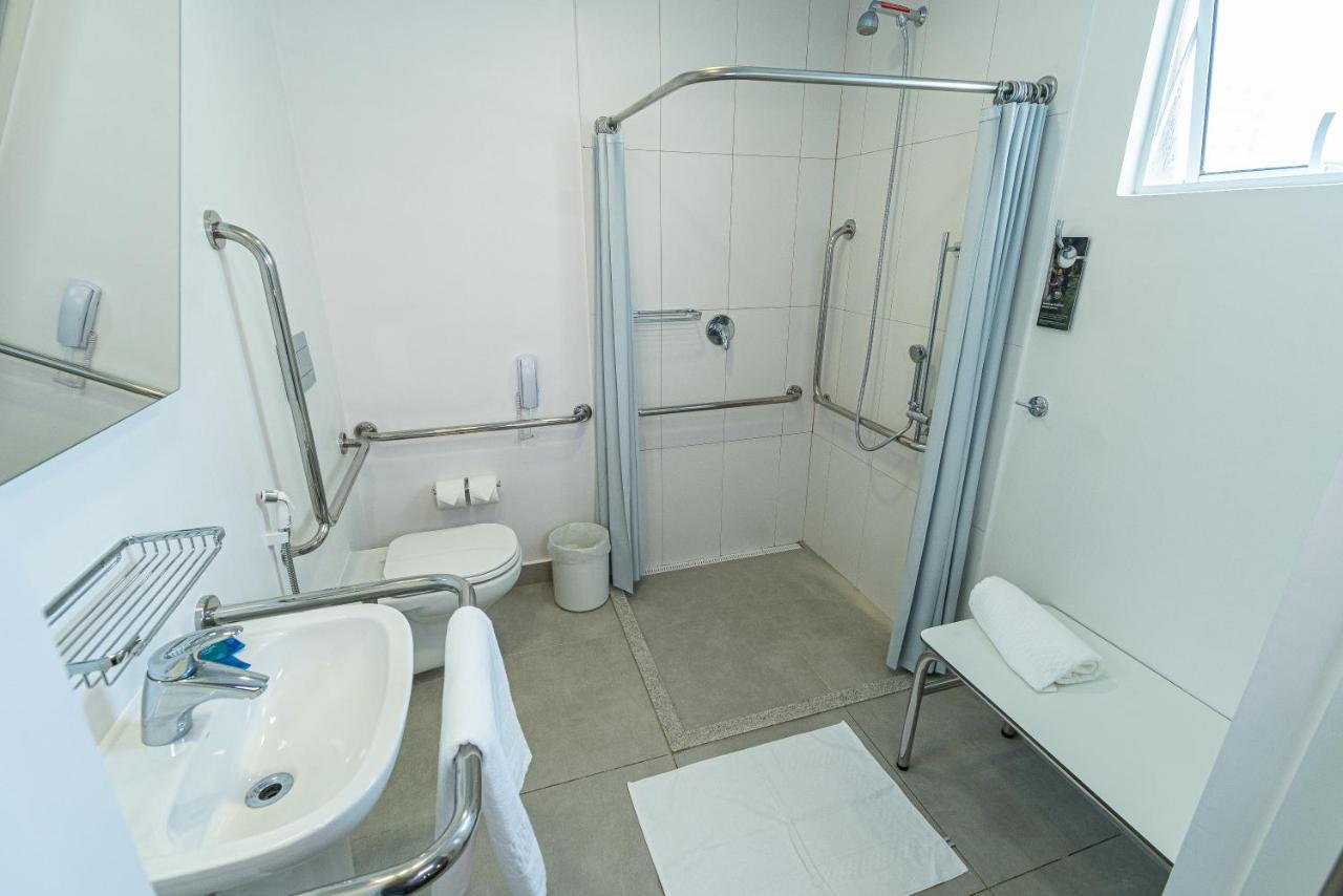 IBIS Budget FORTALEZA PRAIA DE IRACEMA Exterior foto