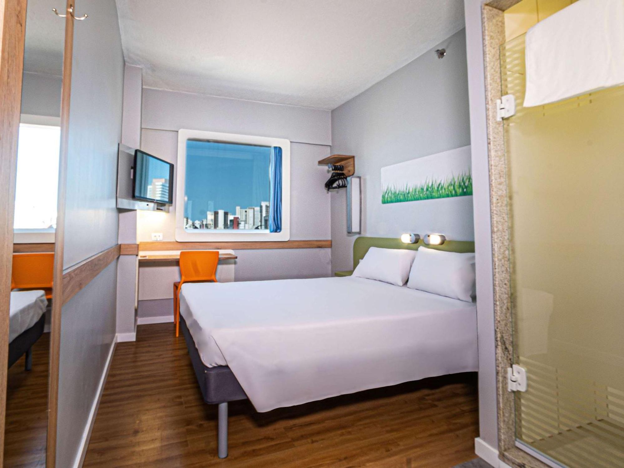 IBIS Budget FORTALEZA PRAIA DE IRACEMA Exterior foto